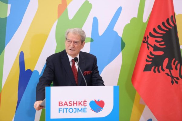 Berisha akuza qeverisë: Plan për spastrim etnik, krijon kushte që shqiptarët të ikin