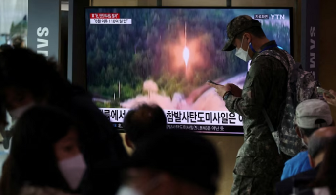 Koreja Veriore: Lëshimi i raketës kishte qëllim të “trembte armiqtë”