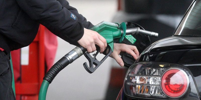 Ulet çmimi i naftës dhe benzinës/ Gazi mbetet i pandryshuar