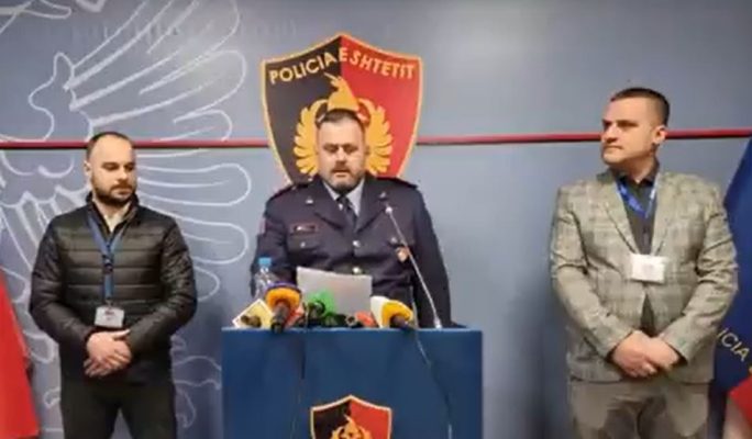 Vlorë/ Kapen 260 kg kanabis në kampera luksozë, arrestohen 4 rumunë
