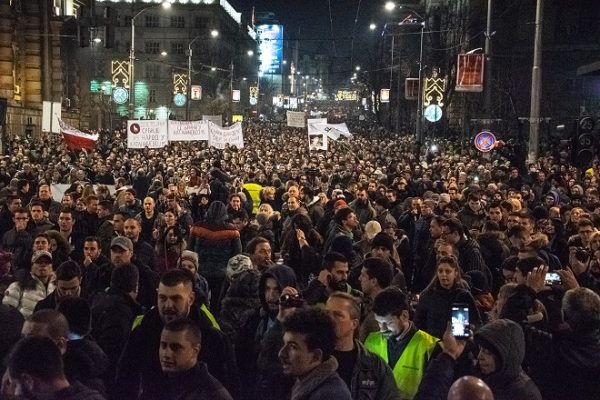 Marrëveshja Kosovë-Serbi, serbët sërish në protestë kundër propozimit europian