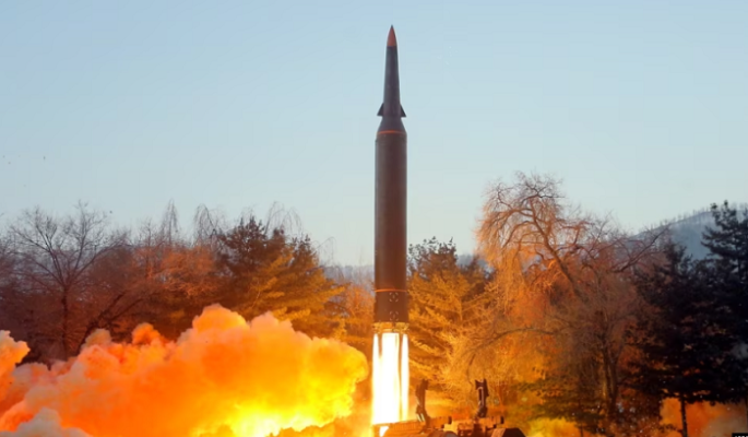 Raportohet se Koreja Veriore e ka testuar një raketë balistike me rreze të shkurtër