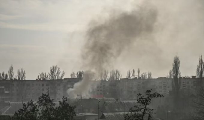 Të paktën 9 persona të vrarë nga sulmet ajrore ruse në Ukrainë