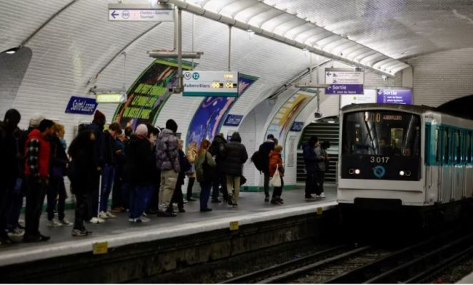 Ndalen trenat në Francë, vazhdojnë protestat kundër reformave në pensione