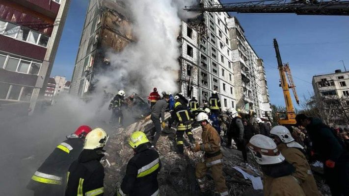 Sulmet raketore ruse ndaj banesave, shkon në 14 numri i civilëve ukrainas të vrarë