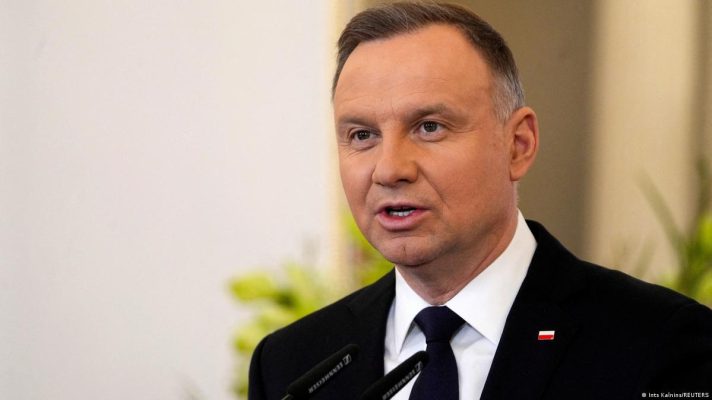 Presidenti polak: NATO duhet të garantojë sigurinë e Ukrainës në samitin e ardhshëm