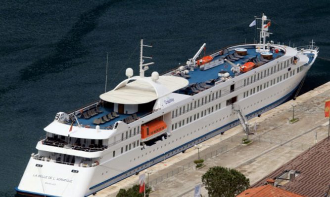 “Bukuroshja e Adriatikut në Durrës/ Krocera sjell 134 turistë, pjesa më e madhe e tyre francezë
