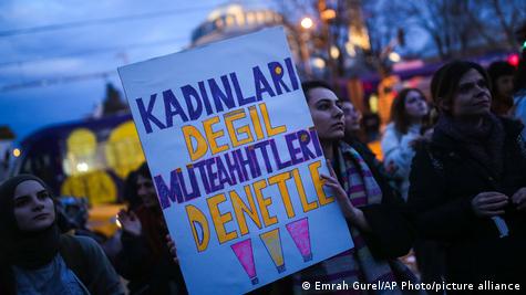 “Mund të bëhet më keq” – Gratë para zgjedhjeve në Turqi