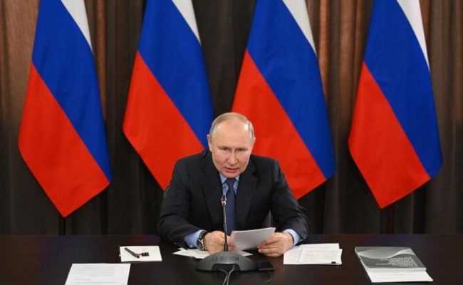 Putin, dekreton ligjin që parashikon dënim të përjetshëm për akuzat për tradhti