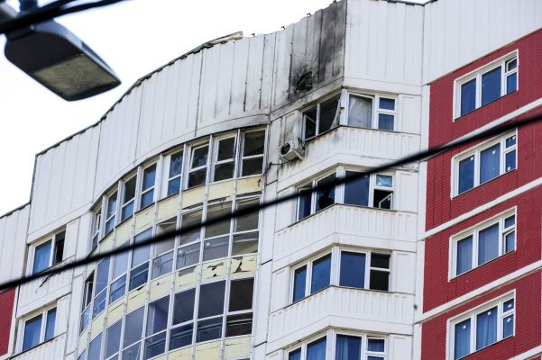 Rusia akuzon Ukrainën: Sulme terroriste me dron ndaj Moskës, janë goditur disa ndërtesa