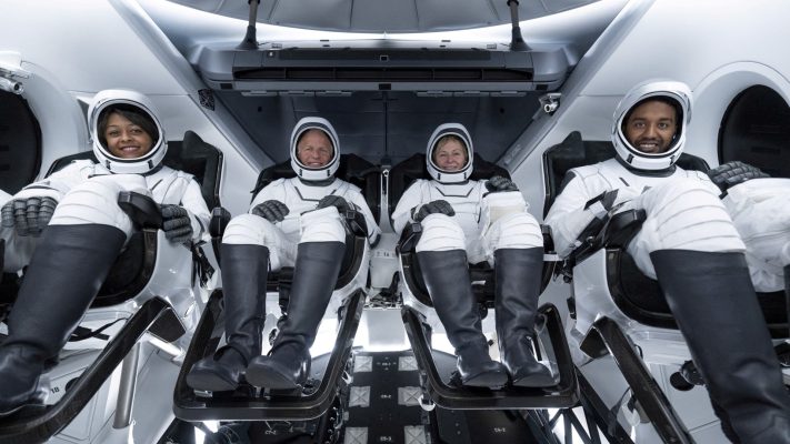 SpaceX/ Një burrë dhe një grua saudite për herë të parë në Stacionin Ndërkombëtar të Hapësirës