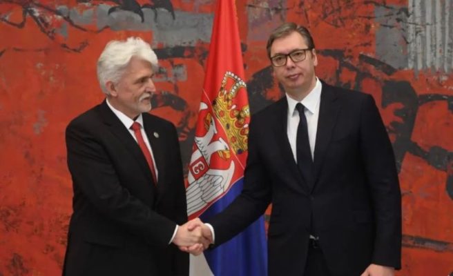 Kievi falënderon Serbinë për ndihmën humanitare, ‘armët kanë rëndësi’