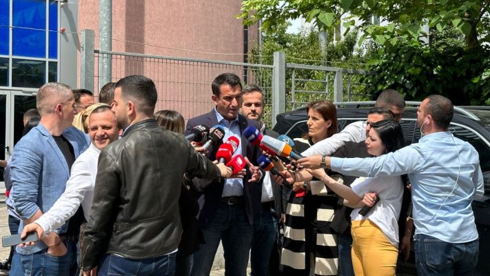 Përfundon pa dakordësim gjyqi Veliaj-Berisha, caktohet seanca e radhës