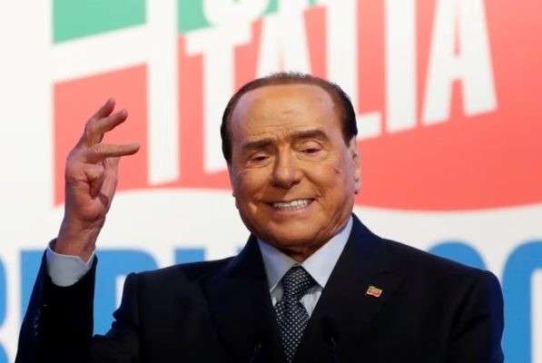 Berlusconi del nga spitali pas 45 ditësh