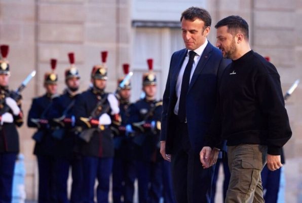 Macron: Franca do të trajnojë pilotët ukrainas