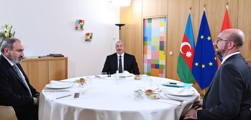 Pas rritjes së tensioneve, liderët e Armenisë dhe Azerbajxhanit takohen në Bruksel