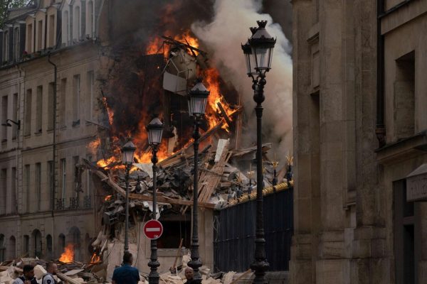 Shpërthimi që tronditi Parisin; dhjetëra të lënduar, dy të zhdukur, bie pallati