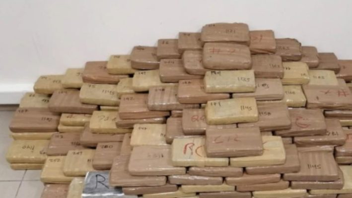 Kapet 160 kg kokainë në portin e Selanikut, e fshehur në kontejnerët me banane