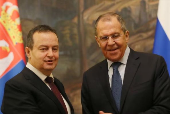 Lavrov: Rusia dhe Serbia po koordinohen për vizitën e Daçiçit në Moskë
