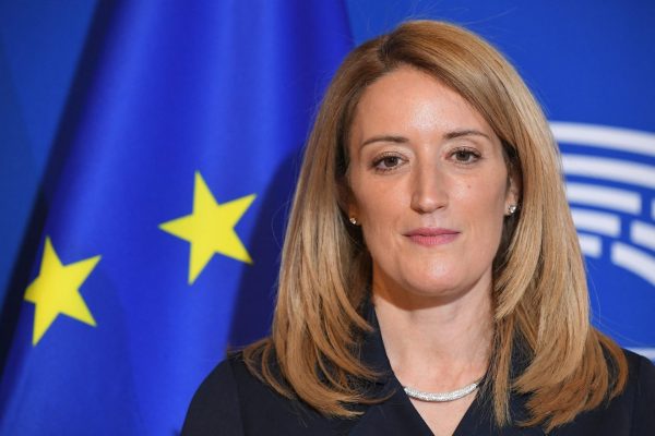 Parlamenti Europian u bën thirrje Kosovës dhe Serbisë të ulin tensionet