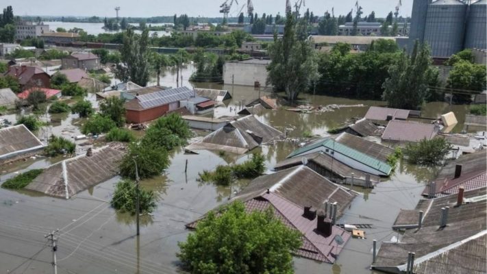 Përmbytjet nga bombardimi i digës, humb jetën një 53-vjeçar në rajonin e Mykolaiv