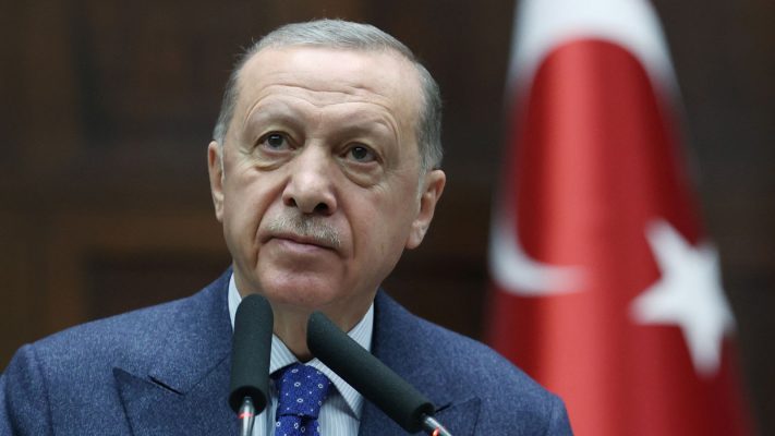 Analiza: Si ka mbajtur presidenti i Turqisë Erdogan një kontroll të ngushtë mbi pushtetin në vend