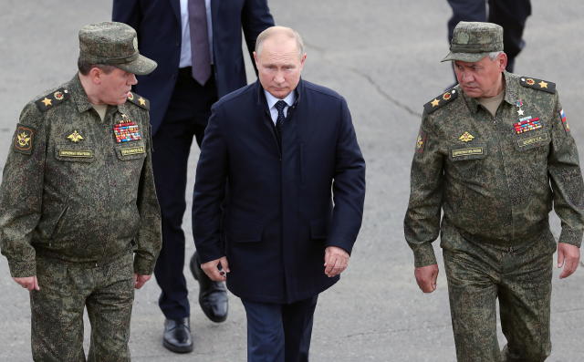 Putini nënshkruan ligjin që rrit kufirin e moshës për rezervistët ushtarakë