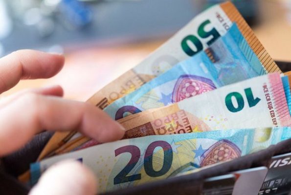 Shqipëria mbetet me pagën minimale më të ulët në Europë
