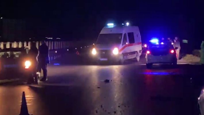 Aksident në Pogradec/ Benz-i përplaset me Audi-n, plagosen tre persona