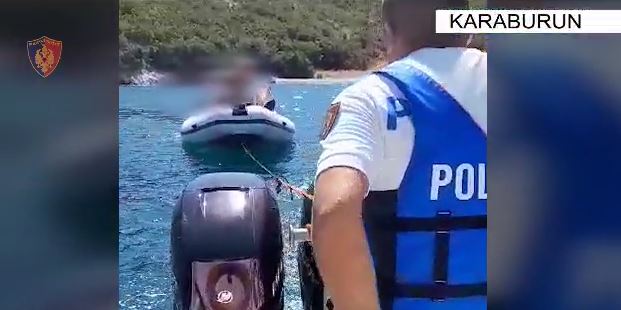 Mbetën në det të hapur, policia e Vlorës shpëton 5 pushues në Karaburun