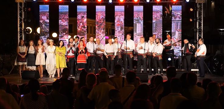 Shkodra “këndon” për turistët, koncerti me muzikën qytetarë shkodrane ndezi atmosferën