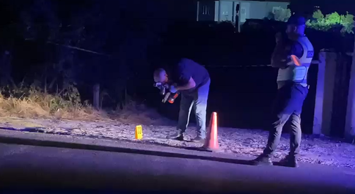 Tronditet Fushë-Kruja, 29-vjeçari vritet para banesës, plagoset dy nipërit e mitur