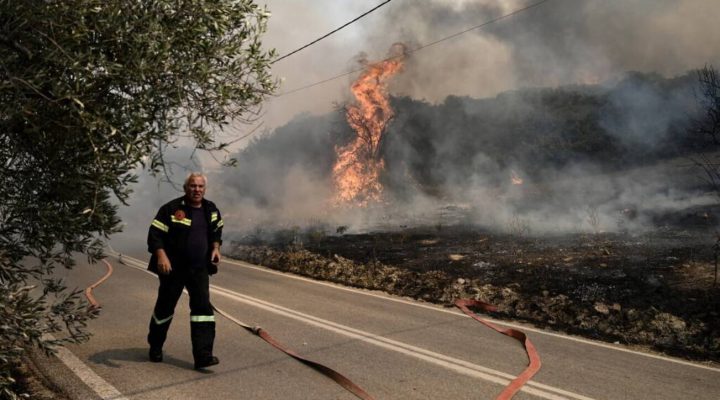 Zjarri në Greqi, më i madhi ndonjëherë në Europë