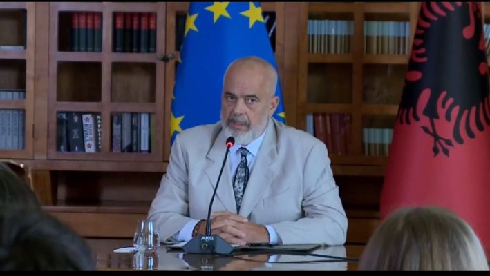Rama: Jemi mirë në autobusin e BE/ Kryeministri reagon pas sqarimit të Brukselit për anëtarësimin