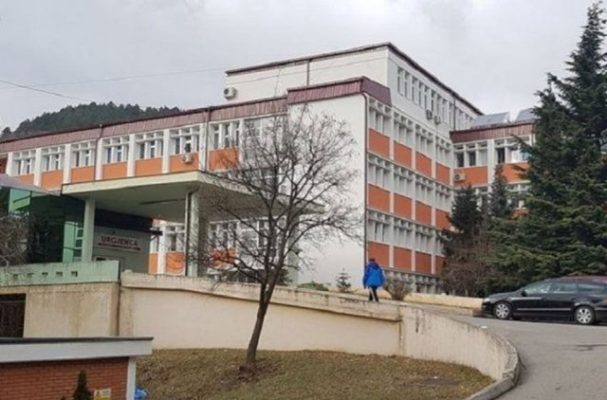 “Kërcet” arma sërish në Kosovë/ Vritet një person brenda lokalit