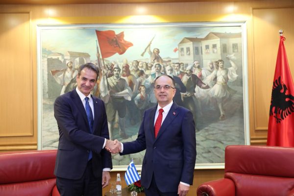 Begaj refuzon ftesën e Mitsotakis/ Kryeministri grek nuk ftoi Ramën në samitin e vendeve të Ballkanit