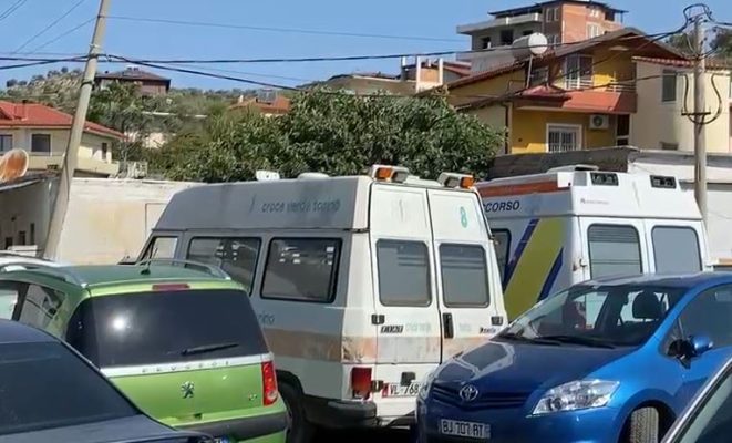 63-vjeçari humb ndjenjat në timon/ Merr para disa makina të parkuara në Vlorë