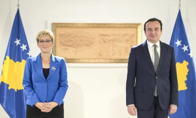 Këshilltarja e kryeministrit Kurti: U ndalova në kufi nga policia serbe