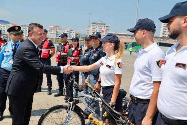 Mbarëvajtja e sezonit turistik/ Balla takim me strukturat e Policisë në Durrës: Duhet që kujdesin në të gjitha plazhet ta kemi me të njëjtin intensitet që e kemi pasur deri tani