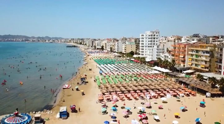 Durrësi shënon rekord turistësh, hotelet dhe apartamentet asnjë dhomë bosh gjatë gushtit