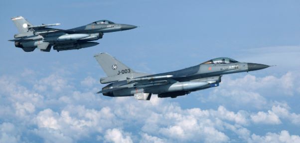 Zyrtari ukrainas: Avionët luftarakë F-16 do të ndryshonin rrjedhën e luftës