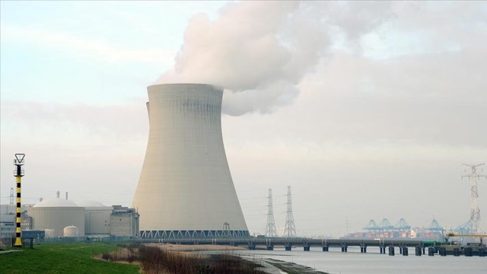 Suedia i rikthehet energjisë bërthamore, dyfishon numrin e reaktorëve