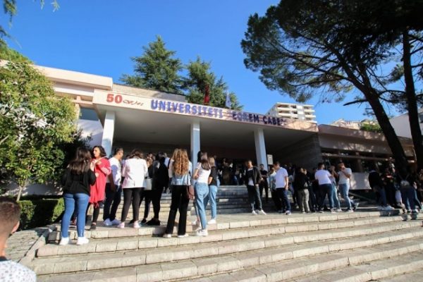 Mbështetje për luginën e Preshevës; të rinjtë do arsimohen falas në Universitetin e Gjirokastrës
