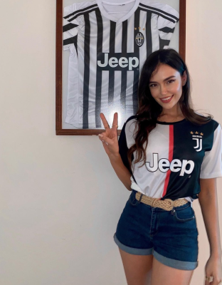 Eva Murati “zemër” bardhezi/ Mediat italiane: Prezantuesja e Champions në Tring, tifoze e Juventus