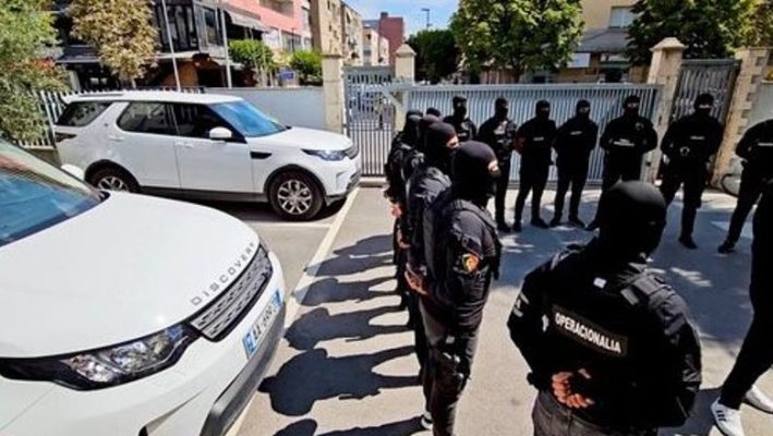 “Tempulli”, Shkon në 90 numri i të arrestuarve në Tiranë, mes tyre 5 vajza dhe gra