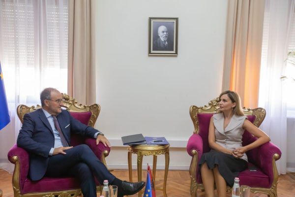 Tabaku takim me Sorecën, në fokus integrimi i Shqipërisë në BE dhe lufta kundër korrupsionit