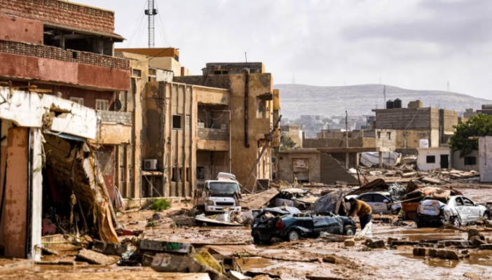Kërkohen të zhdukurit nën ujë, situatë katastrofike në Libi pas përmbytjeve