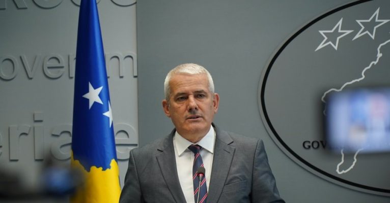 Sveçla ngre akuza të forta: Serbia tentoi aneksimin e veriut të Kosovës, sulmuesit u trajnuan në baza serbe