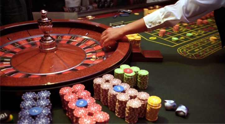 Tatim zero për lojtarët e bixhozit, 23% për ata që bëjnë dy punë