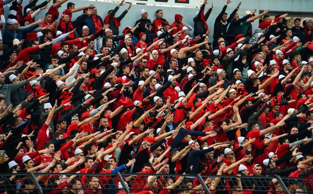 Shqipëri-Poloni si një finale, Tirana ‘vishet’ kuqezi, dueli jetik për kualifikim në “Euro 2024”
